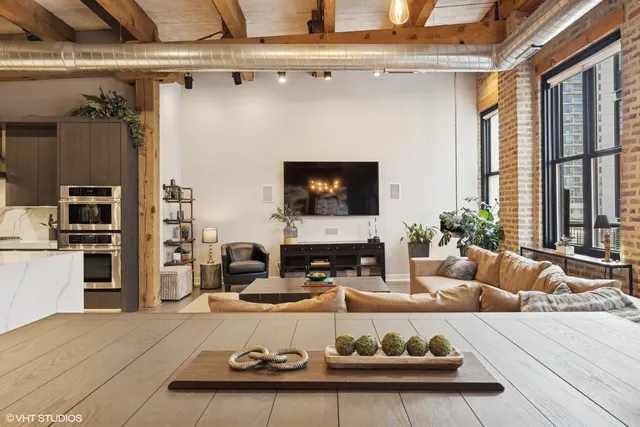 $1,450,000 | 154 West Hubbard Street, Unit 603, Chicago, IL 60654