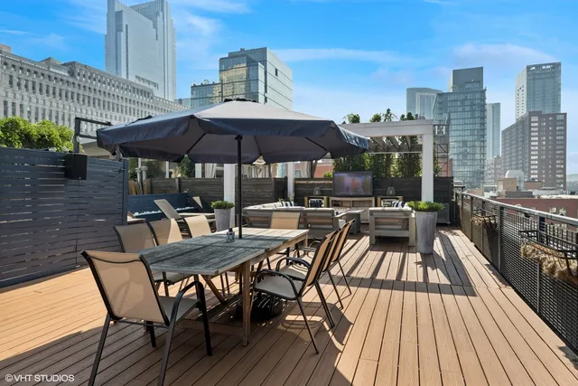 $1,450,000 | 154 West Hubbard Street, Unit 603, Chicago, IL 60654