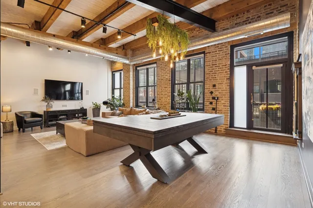 $1,450,000 | 154 West Hubbard Street, Unit 603, Chicago, IL 60654