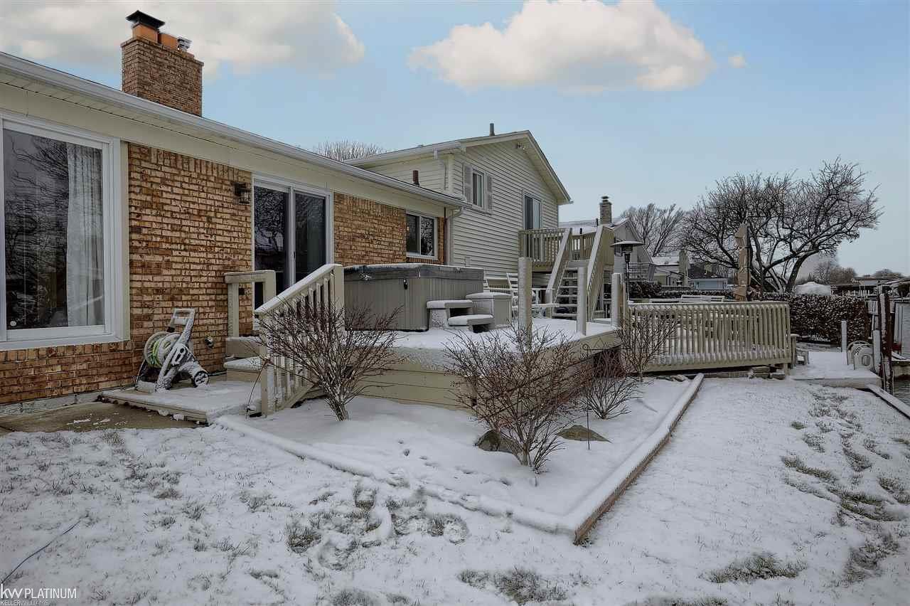 37874 Pointe Rosa Street Harrison Township, MI 48045 - Photo 26 of 35 50002695-25.JPG