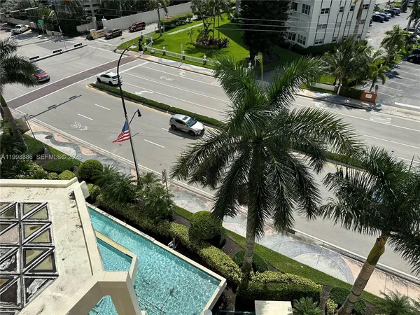 $1,900 | 3180 South Ocean Drive, Unit 621, Hallandale Beach, FL 33009