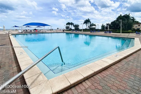 $1,900 | 3180 South Ocean Drive, Unit 621, Hallandale Beach, FL 33009