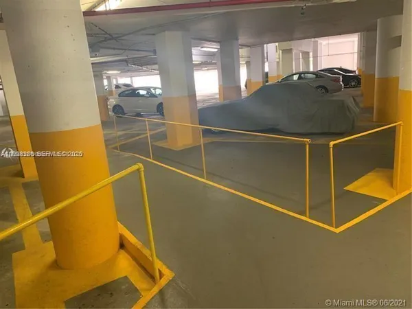 $1,900 | 3180 South Ocean Drive, Unit 621, Hallandale Beach, FL 33009