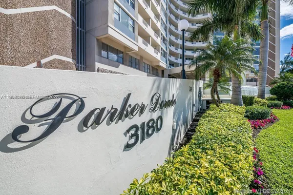 $1,900 | 3180 South Ocean Drive, Unit 621, Hallandale Beach, FL 33009