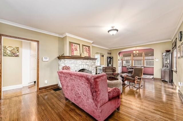 76 North Cassingham Road Bexley, OH 43209 - Photo 4 of 33 Gallery Image 4