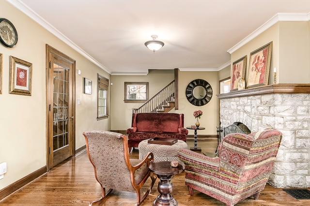 76 North Cassingham Road Bexley, OH 43209 - Photo 7 of 33 Gallery Image 7