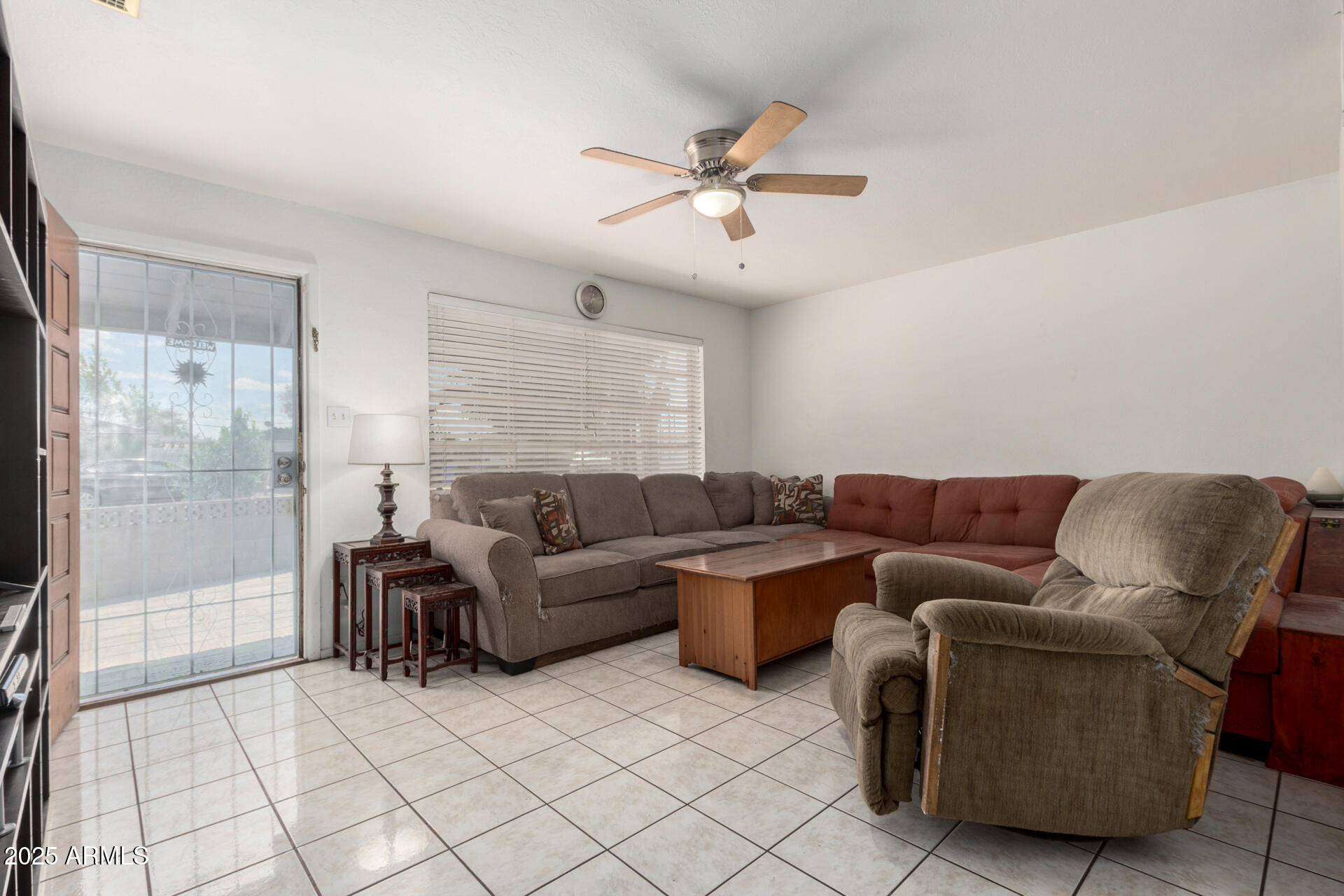 2122 West Piccadilly Road Phoenix, AZ 85015 - Photo 12 of 29 Welcome, Hello!