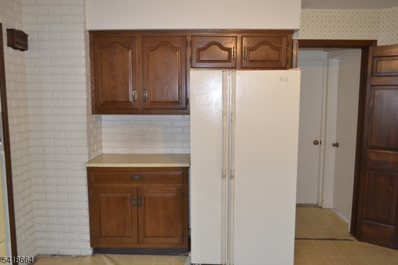 43 1st Street Raritan, NJ 08869 - Photo 12 of 35
