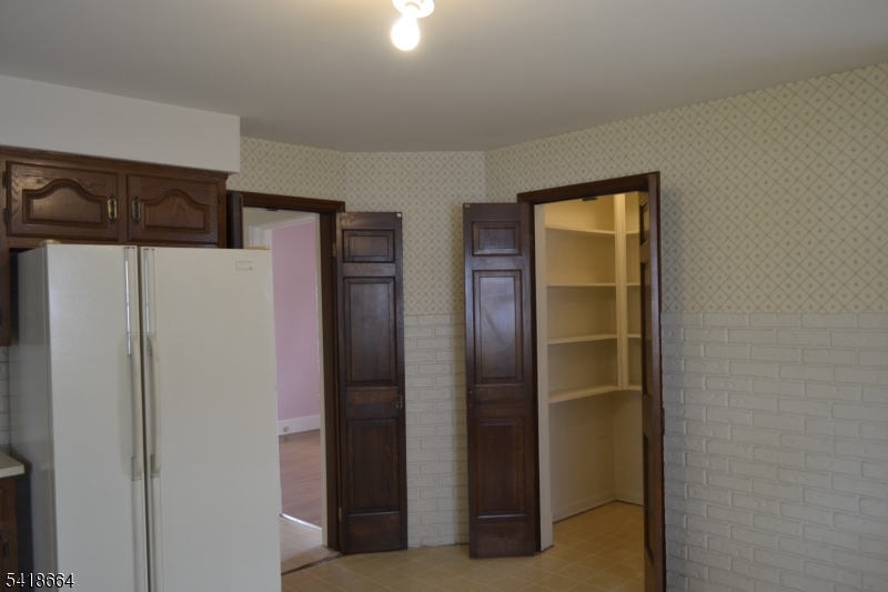 43 1st Street Raritan, NJ 08869 - Photo 15 of 35