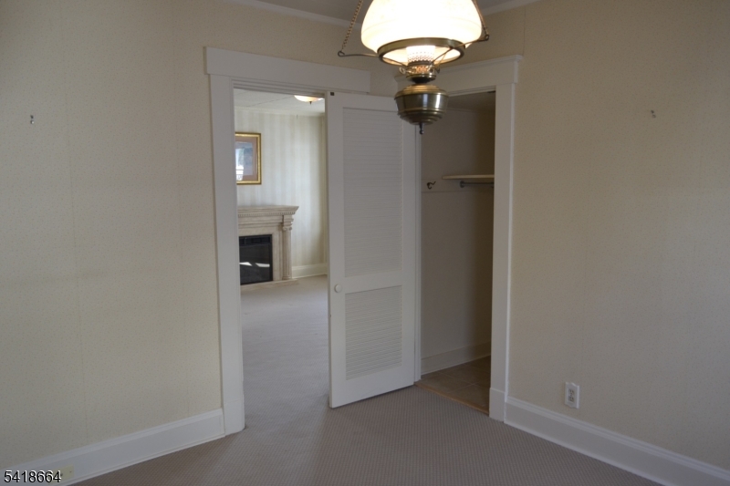 43 1st Street Raritan, NJ 08869 - Photo 18 of 35