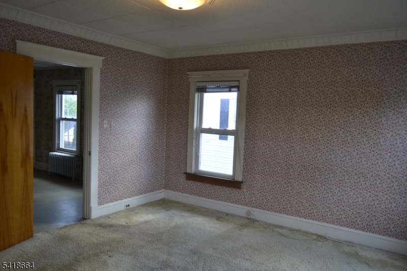 43 1st Street Raritan, NJ 08869 - Photo 22 of 35