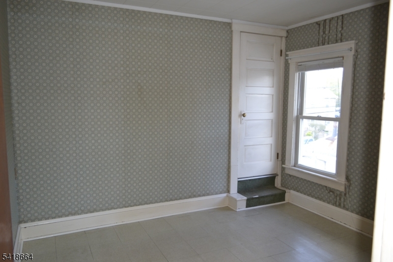 43 1st Street Raritan, NJ 08869 - Photo 23 of 35