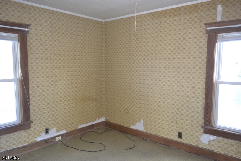 43 1st Street Raritan, NJ 08869 - Photo 26 of 35