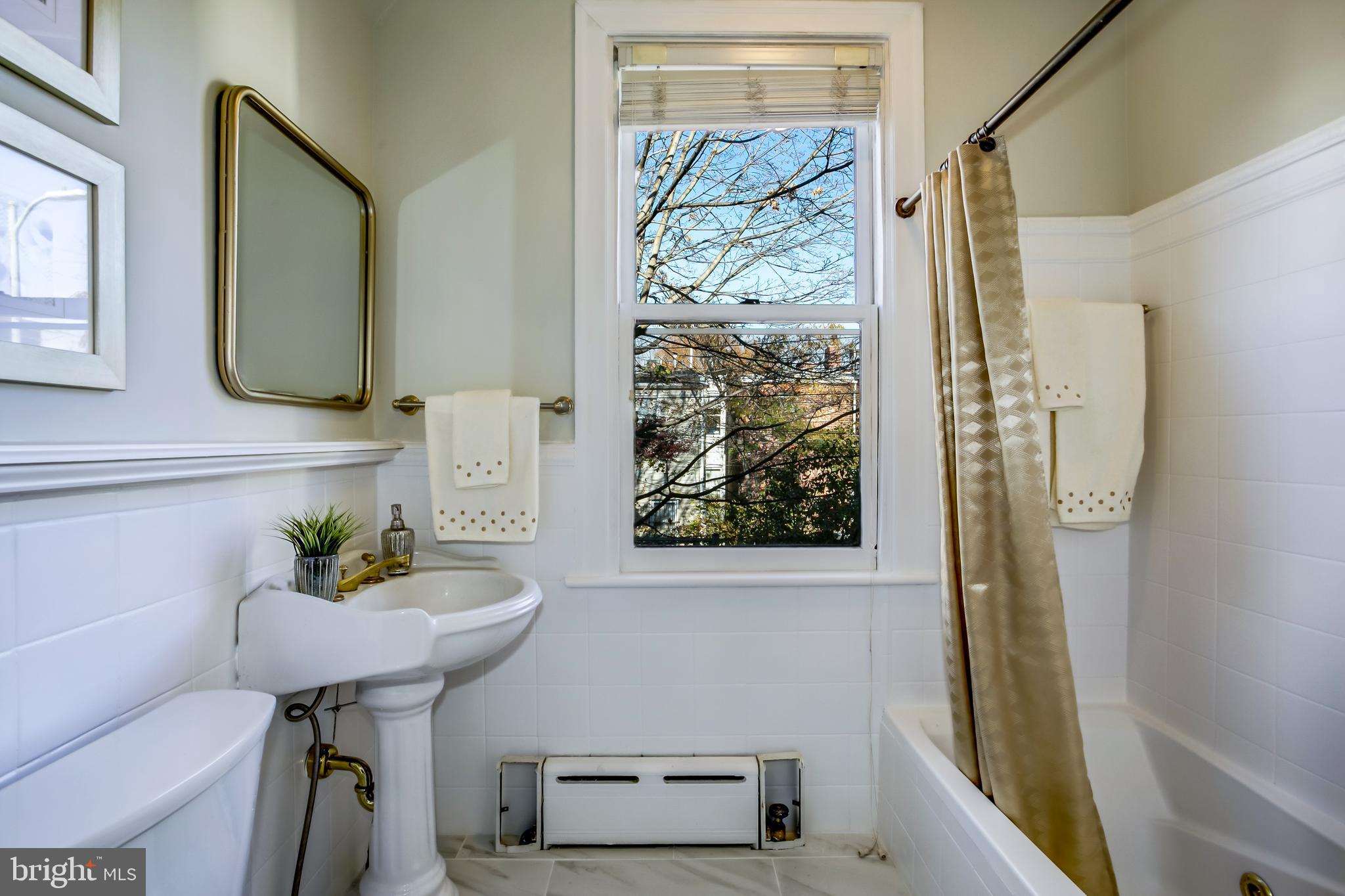 664 Acker Place Northeast Washington, DC 20002 - Photo 21 of 38 Main floor bathroom