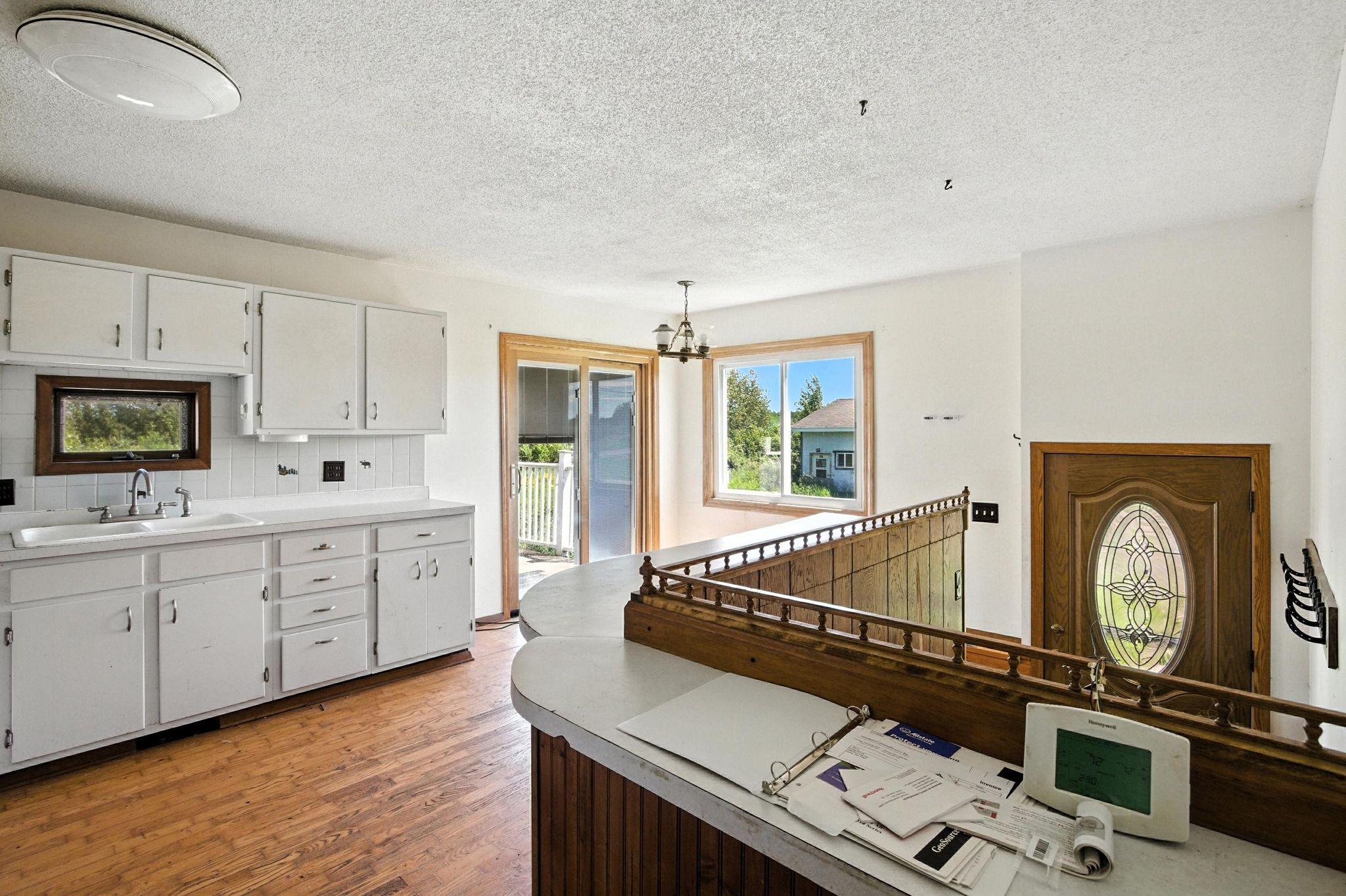 5868 Rice Lake Road Duluth, MN 55803 - Photo 6 of 20