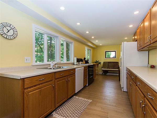303 Edgemere Road Lynnfield, MA 01940 - Photo 15 of 30 Gallery Image 15
