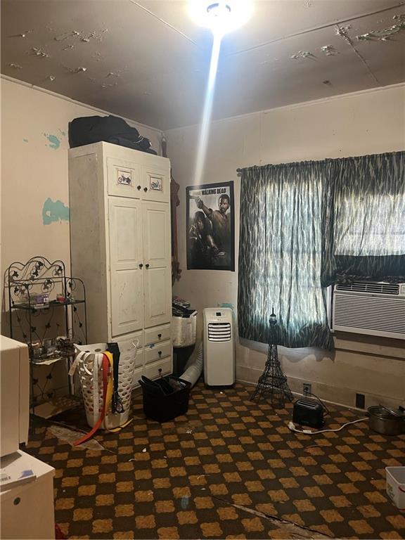 140 Green Row Calhoun, GA 30701 - Photo 4 of 8 a bathroom with a sink toilet and window