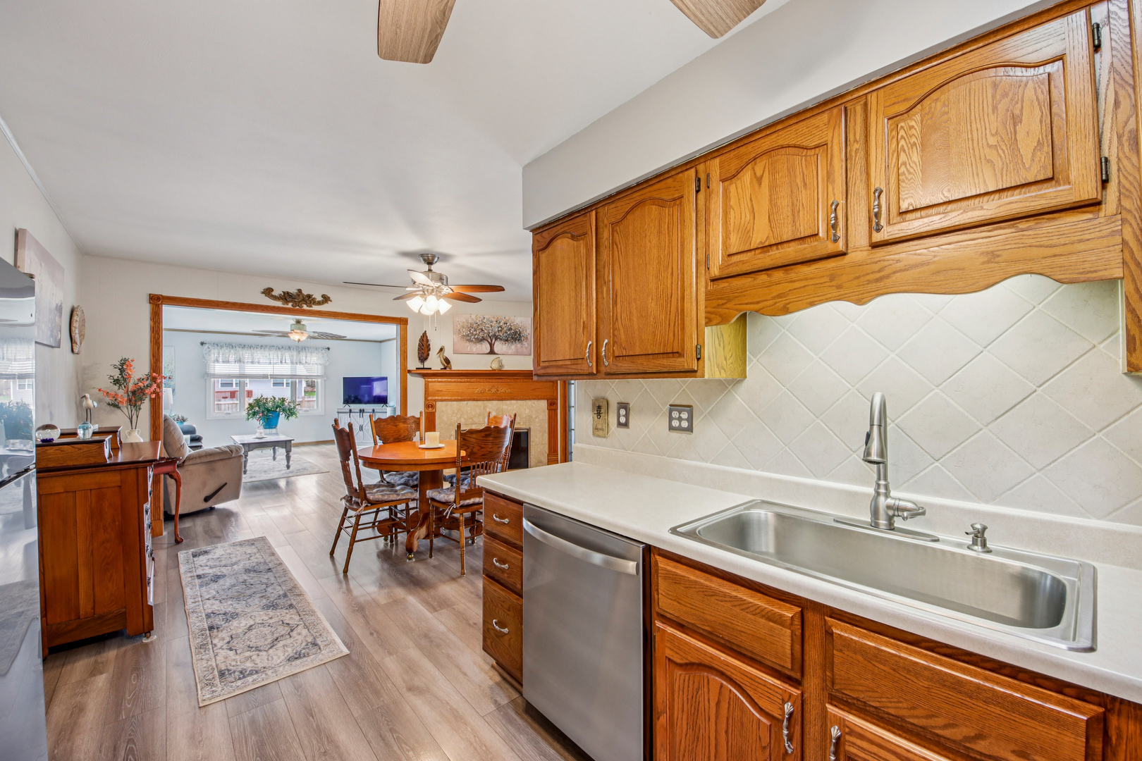 1618 Pine Trail Sycamore, IL 60178 - Photo 9 of 33 a kitchen that has a sink cabinets counter space and appliances