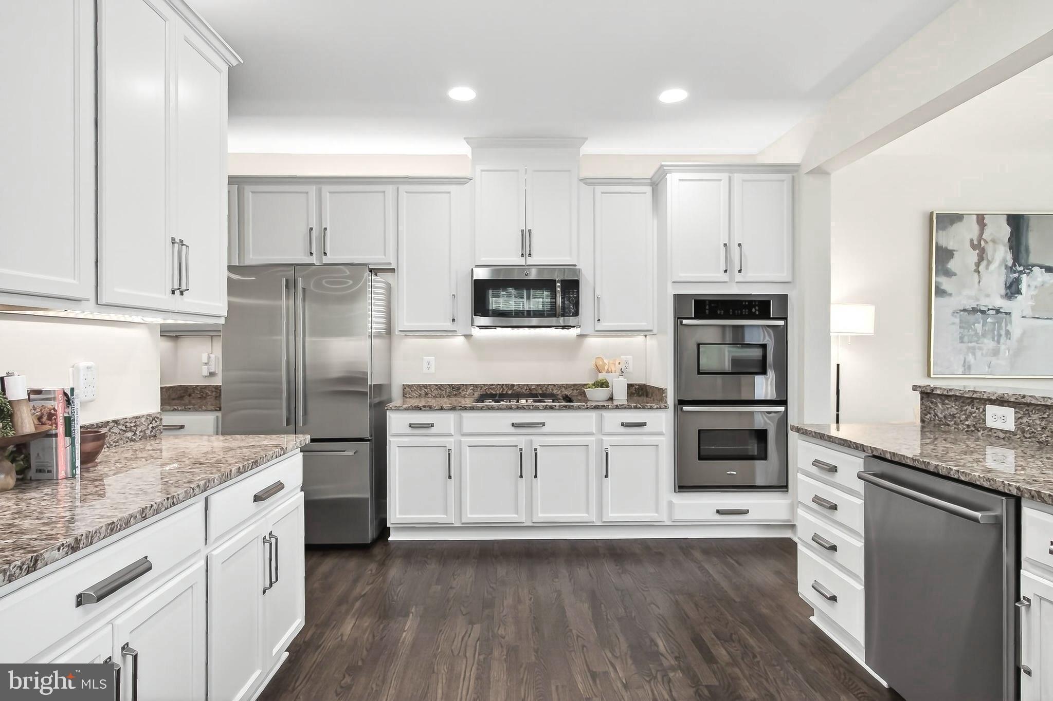 41004 Indigo Place Leesburg, VA 20175 - Photo 17 of 64 Reach In Food Pantry