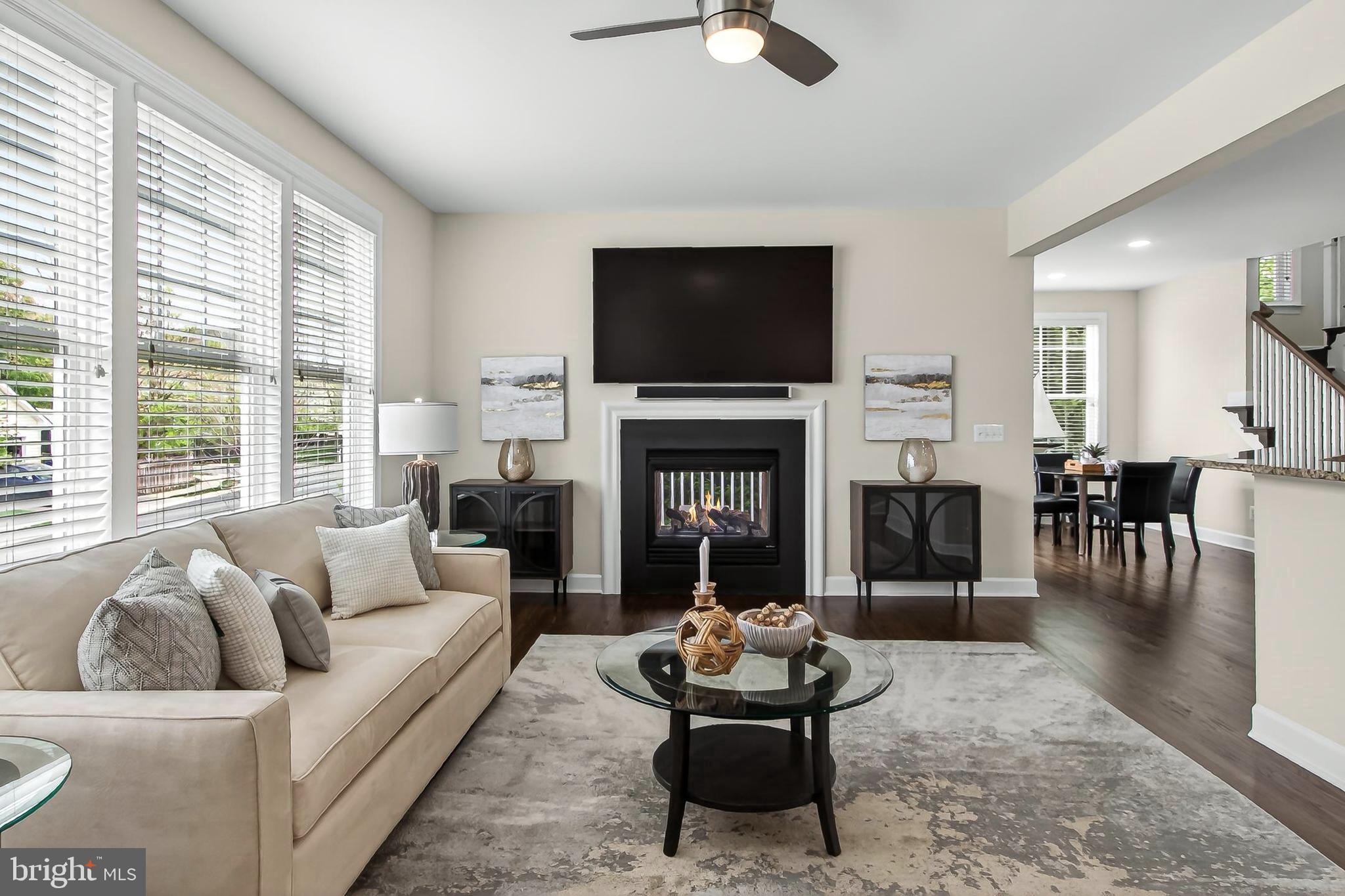 41004 Indigo Place Leesburg, VA 20175 - Photo 20 of 64 Rear wall of Windows and CF