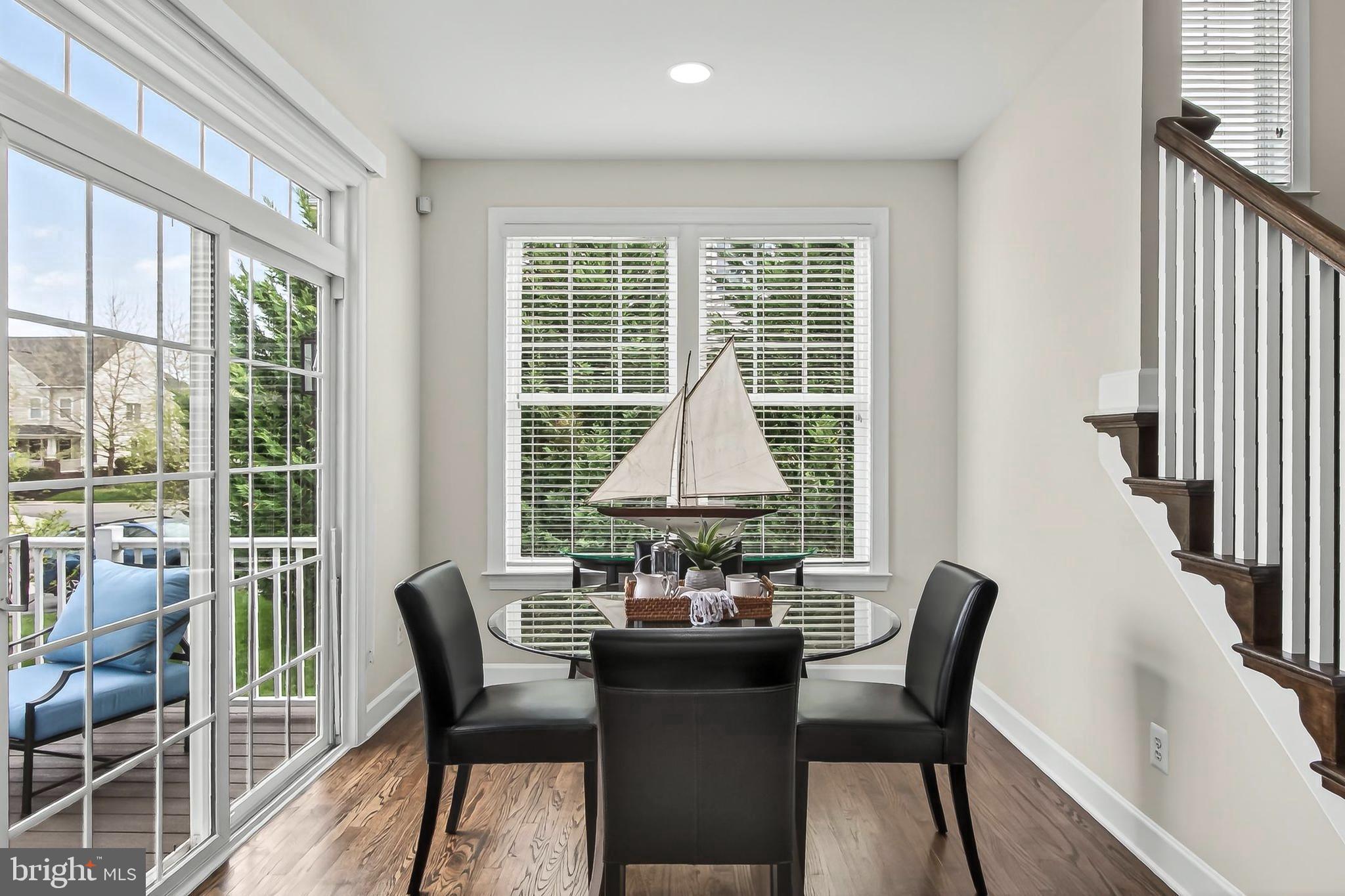 41004 Indigo Place Leesburg, VA 20175 - Photo 22 of 64 Delightful Breakfast Room w/ Access to the Deck
