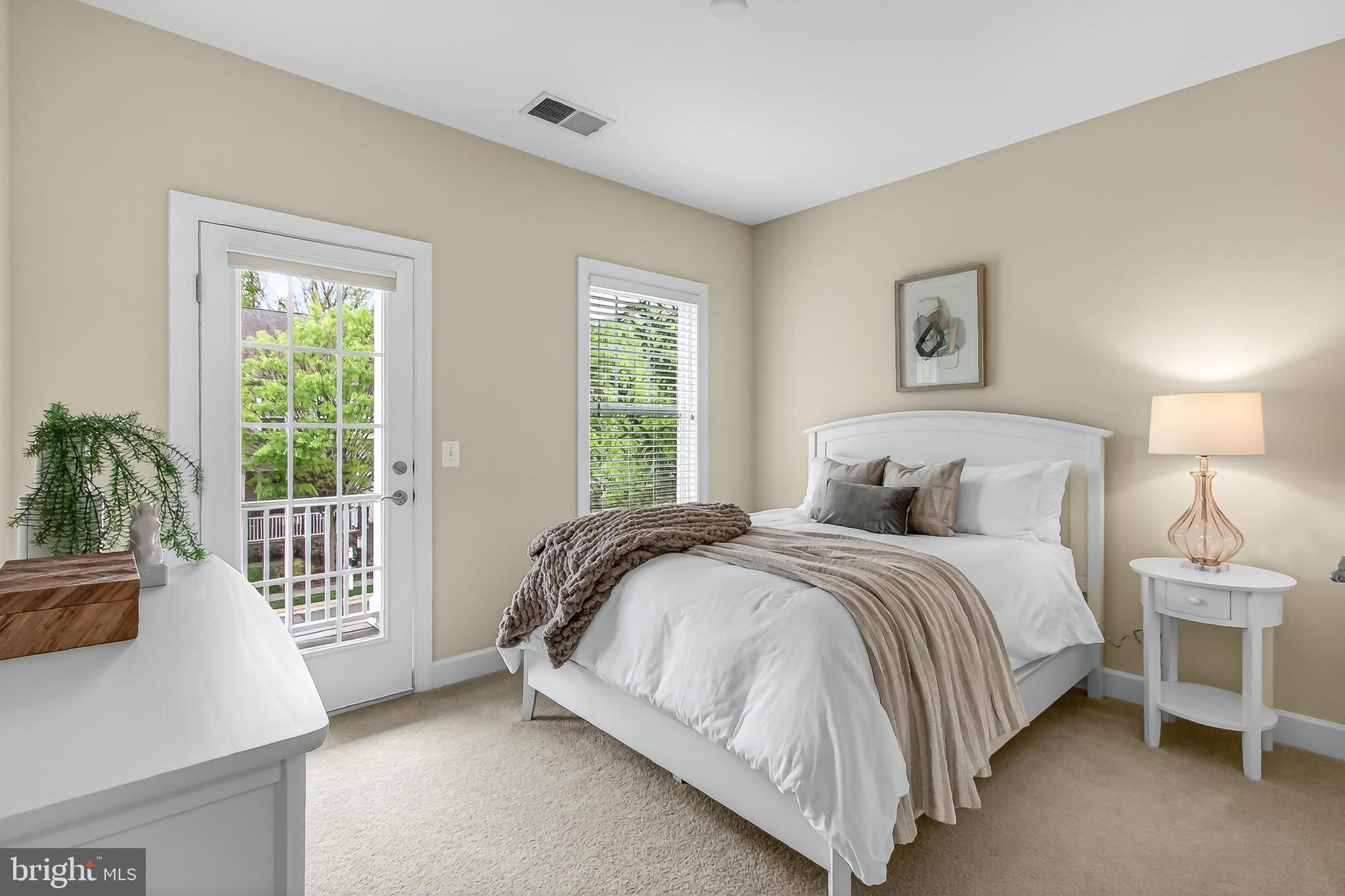 41004 Indigo Place Leesburg, VA 20175 - Photo 36 of 64 Bedroom #2 w/ Plush Carpeting and R/I Closet