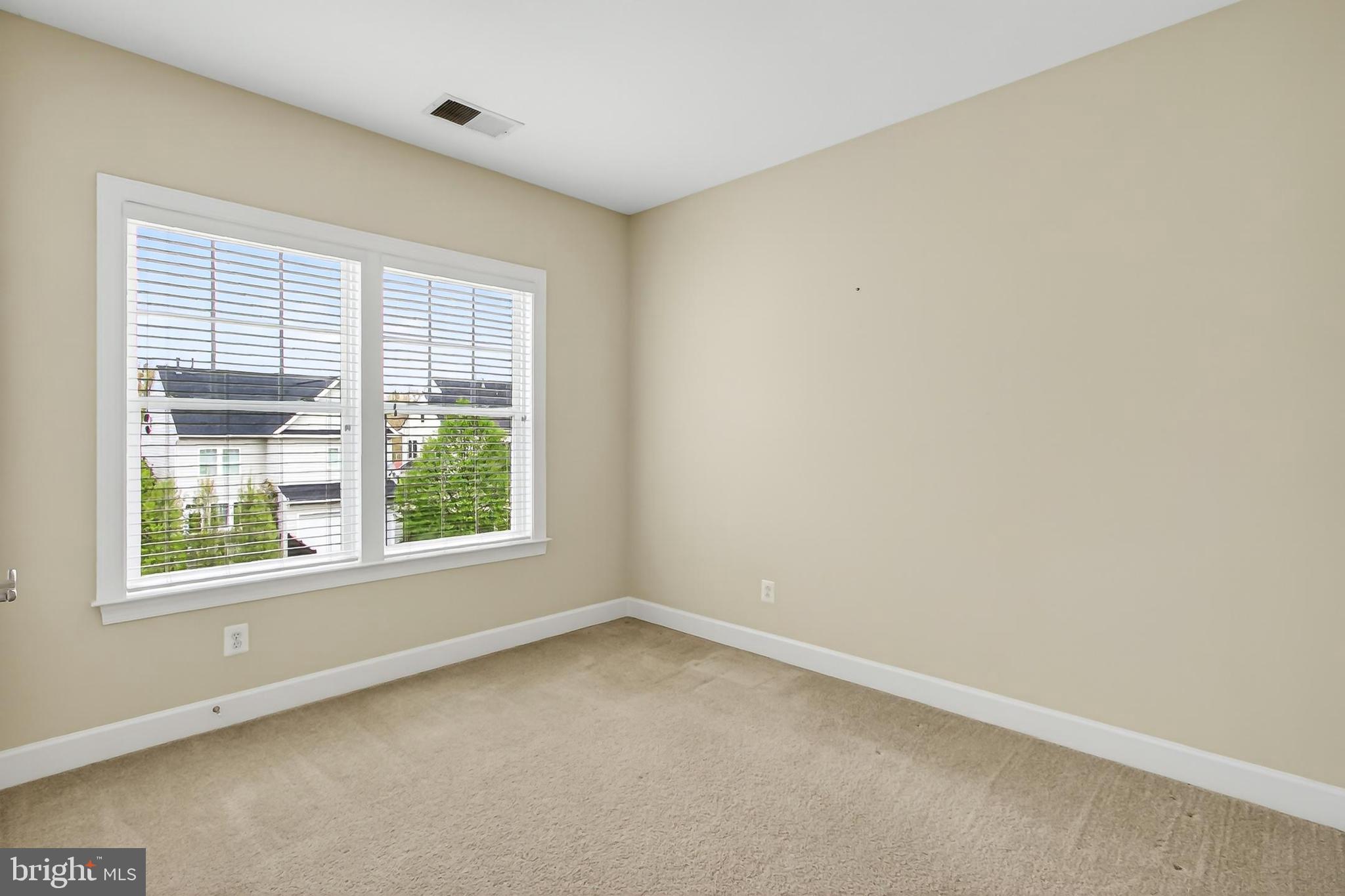 41004 Indigo Place Leesburg, VA 20175 - Photo 42 of 64 Bedroom #4 w/out furniture