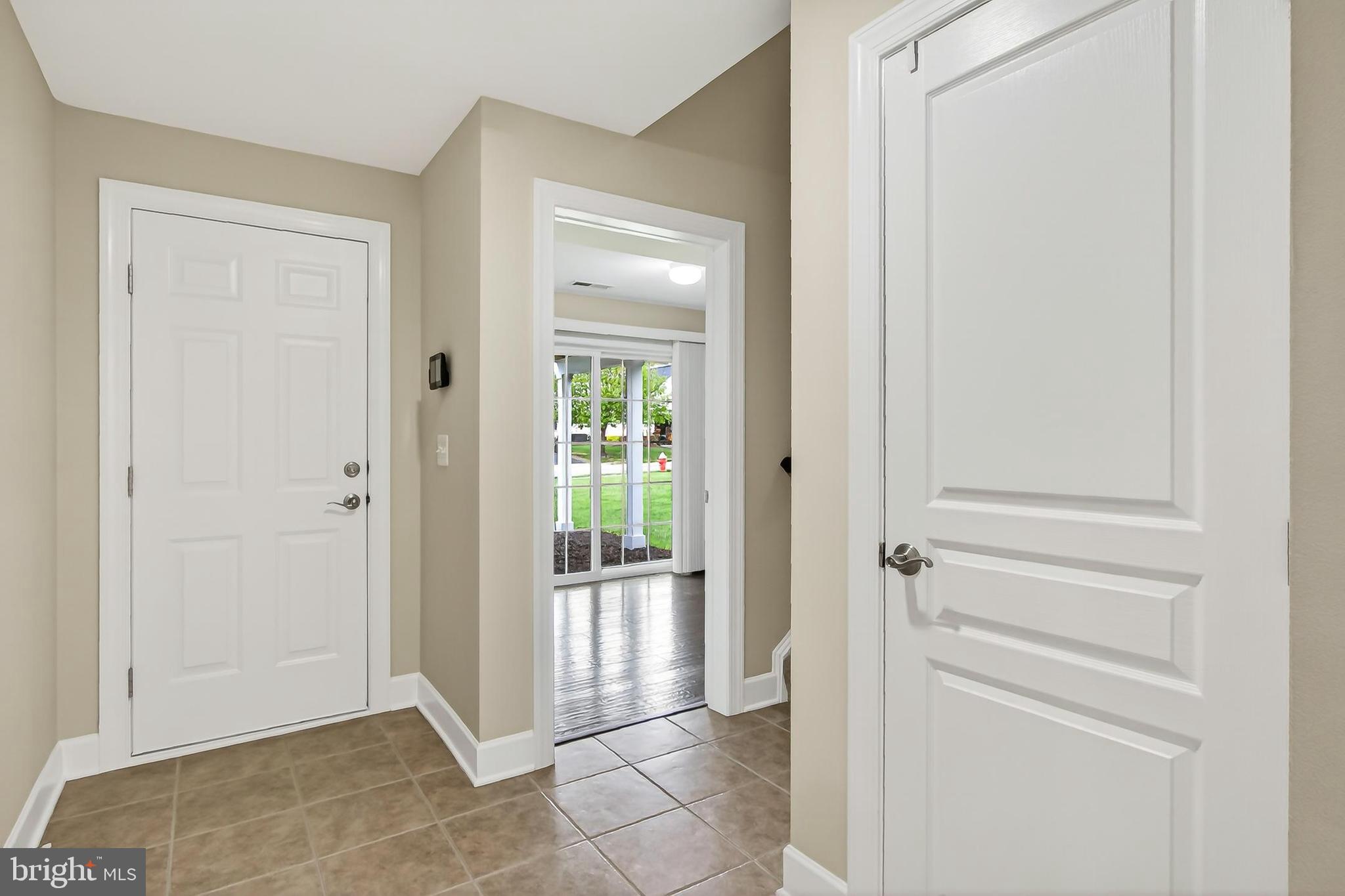 41004 Indigo Place Leesburg, VA 20175 - Photo 44 of 64 Mudroom area, walk out to backyard