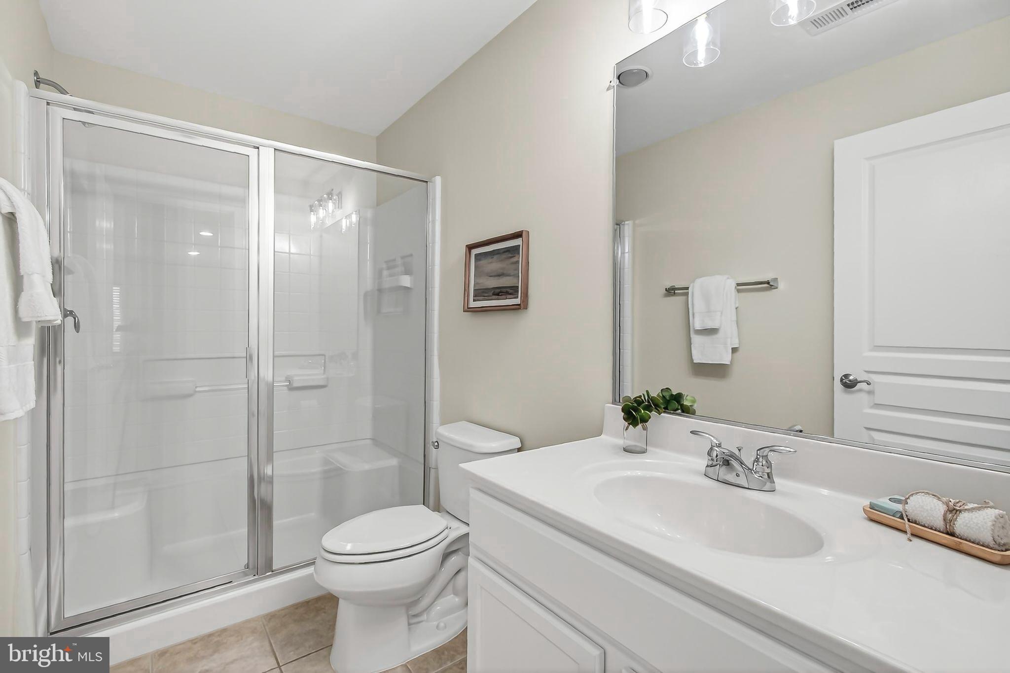 41004 Indigo Place Leesburg, VA 20175 - Photo 47 of 64 Full Bathroom