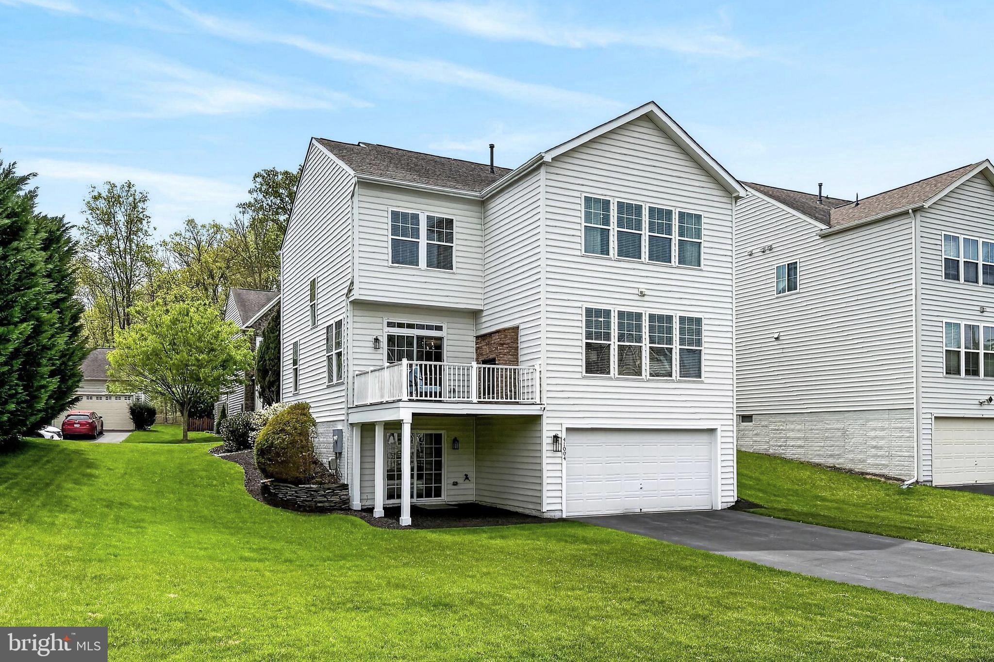 41004 Indigo Place Leesburg, VA 20175 - Photo 50 of 64 Nice Flat Yard w/ Long Driveway and Sidewalk