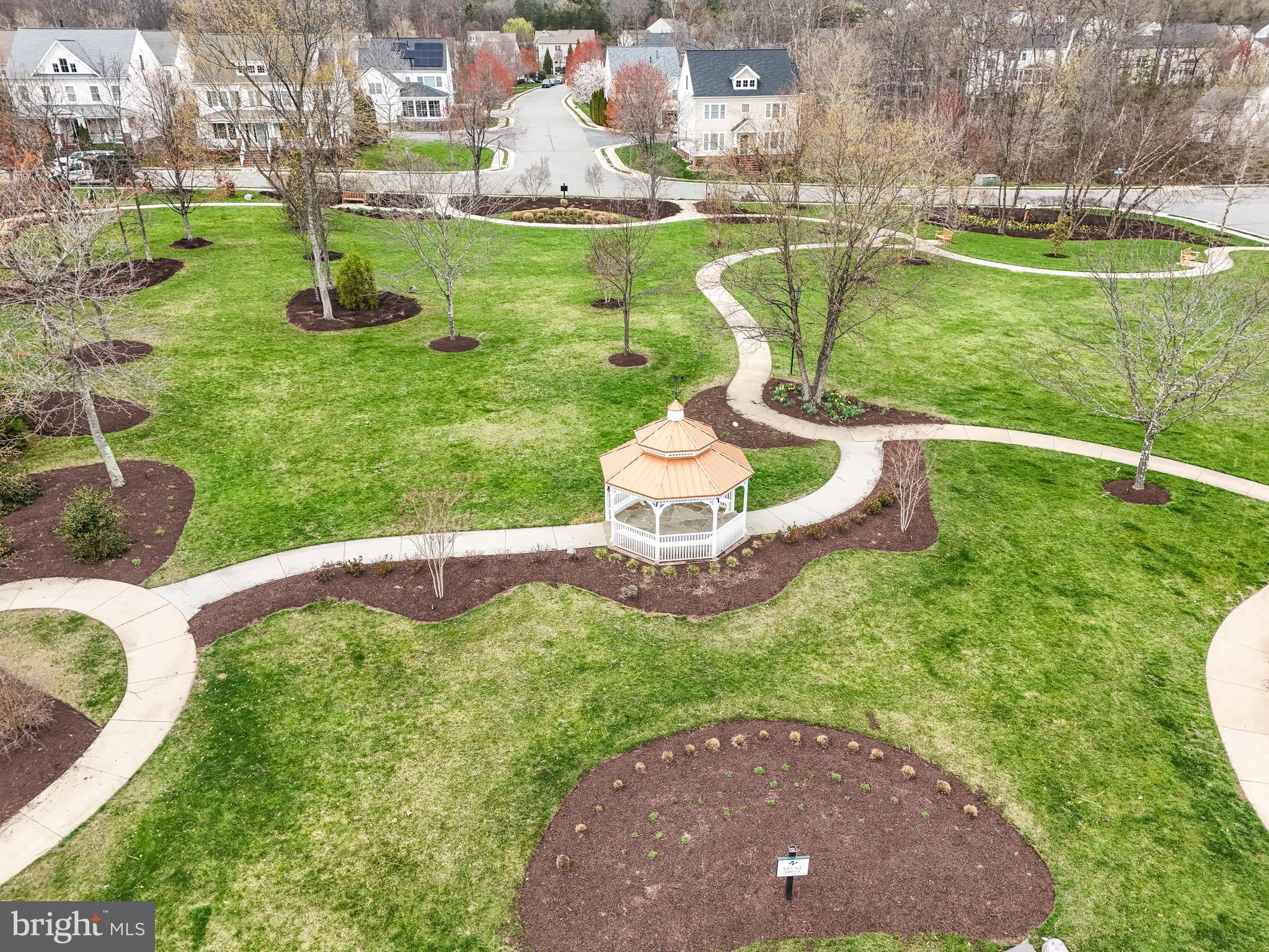 41004 Indigo Place Leesburg, VA 20175 - Photo 58 of 64 The Village Green