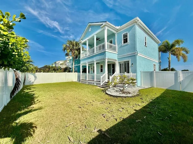 a view of a house with swimming pool