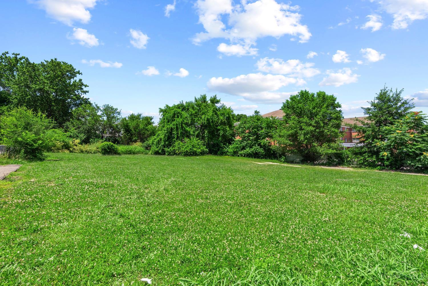 4801 Ridge Avenue Cincinnati, OH 45209 - Photo 11 of 17
