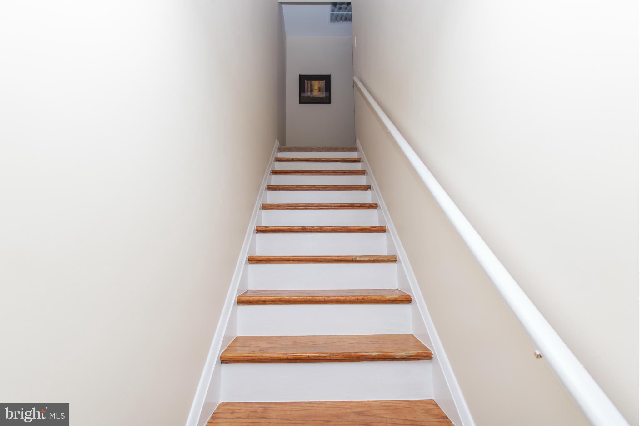 2962 Cornwall Road Dundalk, MD 21222 - Photo 14 of 28 a view of entryway