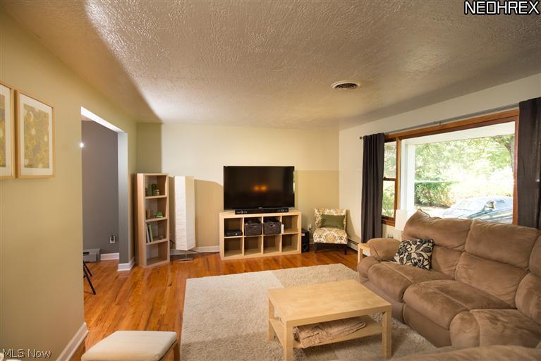 544 East Caston Road Uniontown, OH 44685 - Photo 6 of 18 Front Living Room