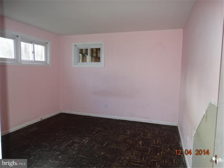 12 Devonwood Road Wayne, PA 19087 - Photo 10 of 16 a view of a small space