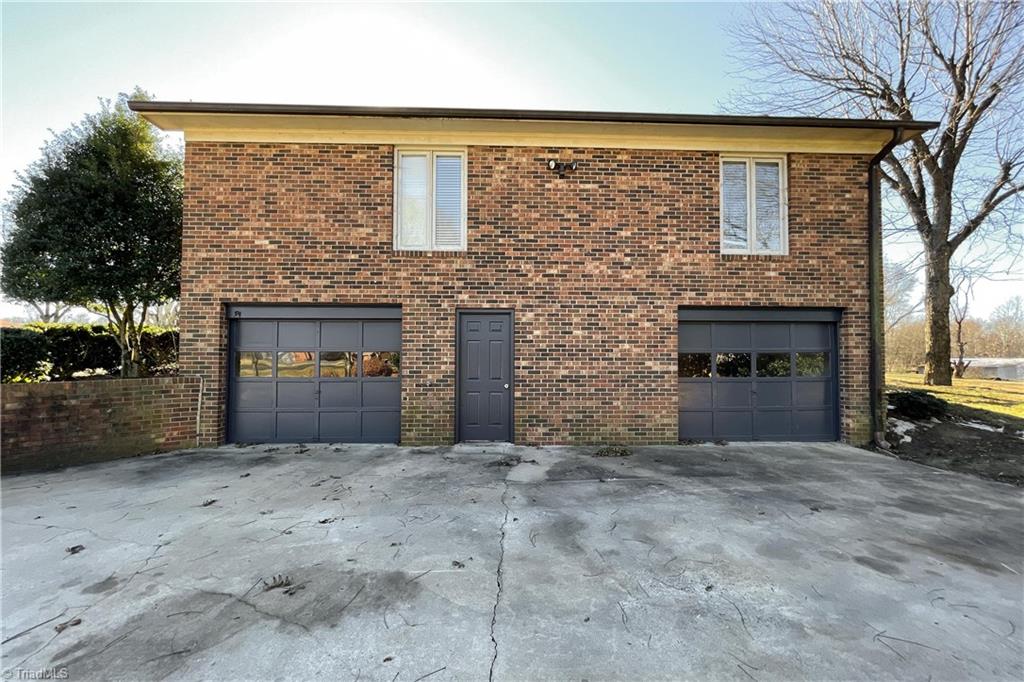 4291 Welcome-Arcadia Road Lexington, NC 27295 - Photo 2 of 29 Gallery Image 2