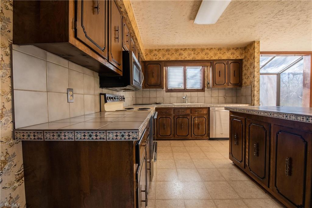 4291 Welcome-Arcadia Road Lexington, NC 27295 - Photo 7 of 29 Gallery Image 7