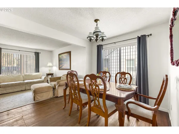 a view of a livingroom and dining room