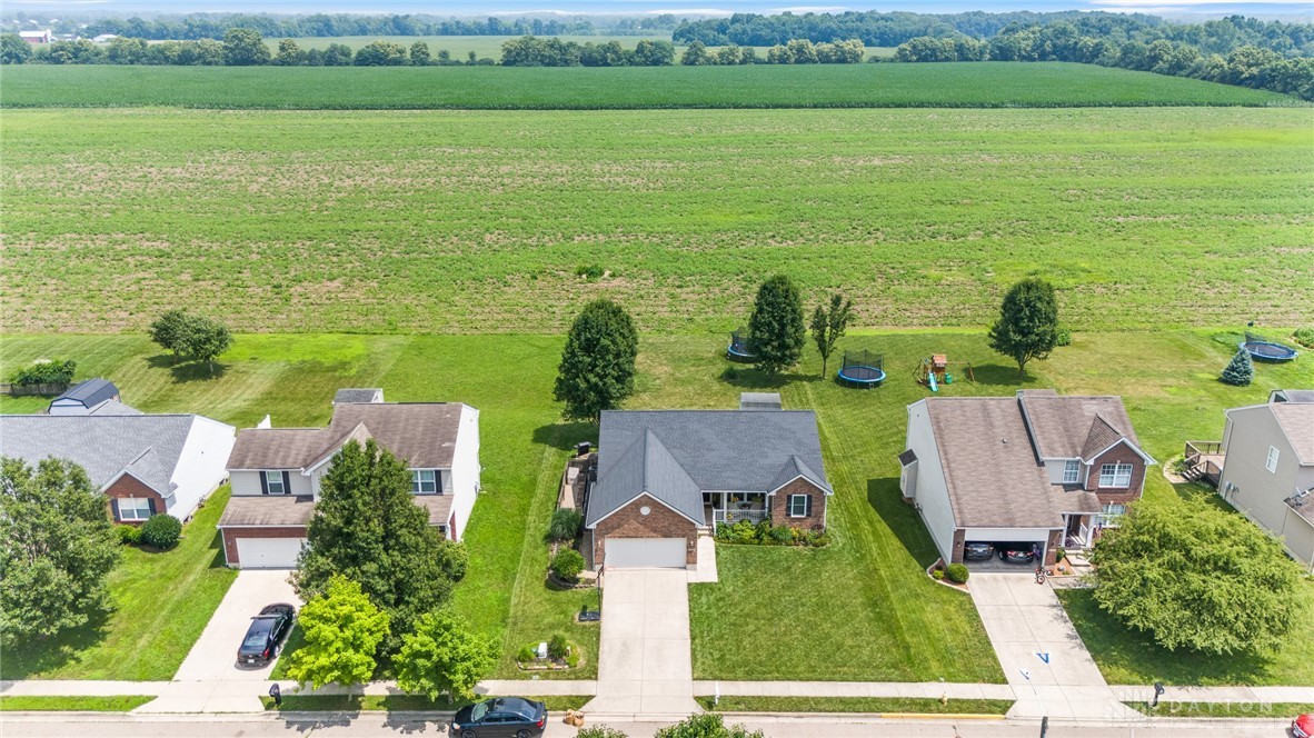 1733 Hunters Ridge Drive Troy, OH 45373 - Photo 6 of 60 Gallery Image 6