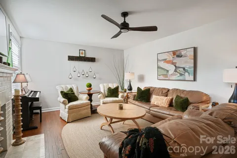 $474,900 | 1520 5th Street Northeast, Hickory, NC 28601