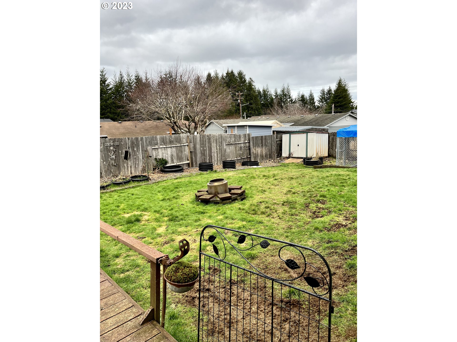 117 Swain Court Reedsport, OR 97467 - Photo 20 of 24 Backyard