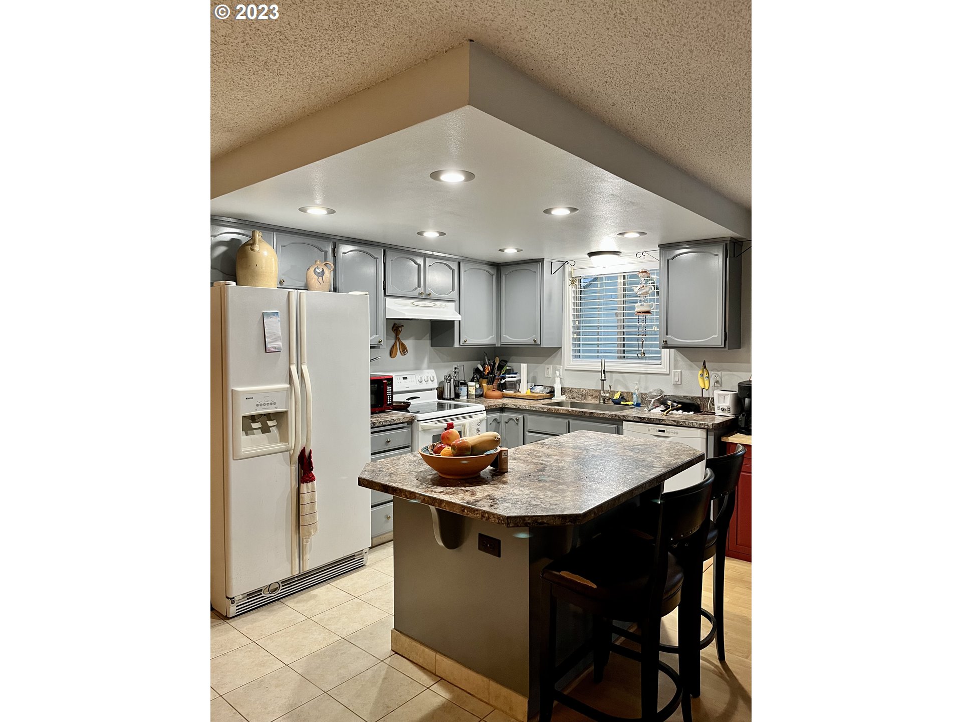 117 Swain Court Reedsport, OR 97467 - Photo 7 of 24 Kitchen