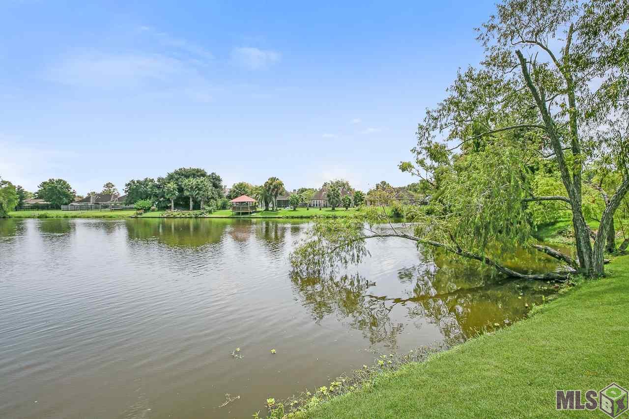 1263 Springlake Drive Baton Rouge, LA 70810 - Photo 3 of 25 Gorgeous Views!