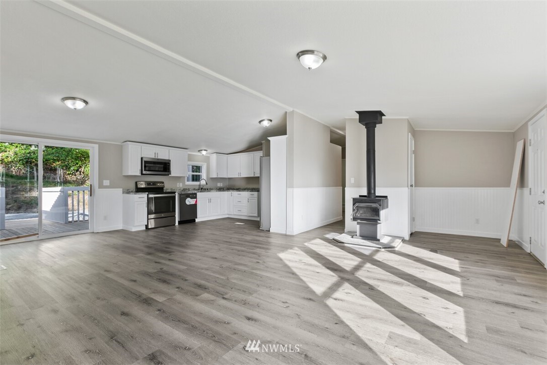 26024 Helmick Road Sedro-Woolley, WA 98284 - Photo 15 of 22 Gallery Image 15