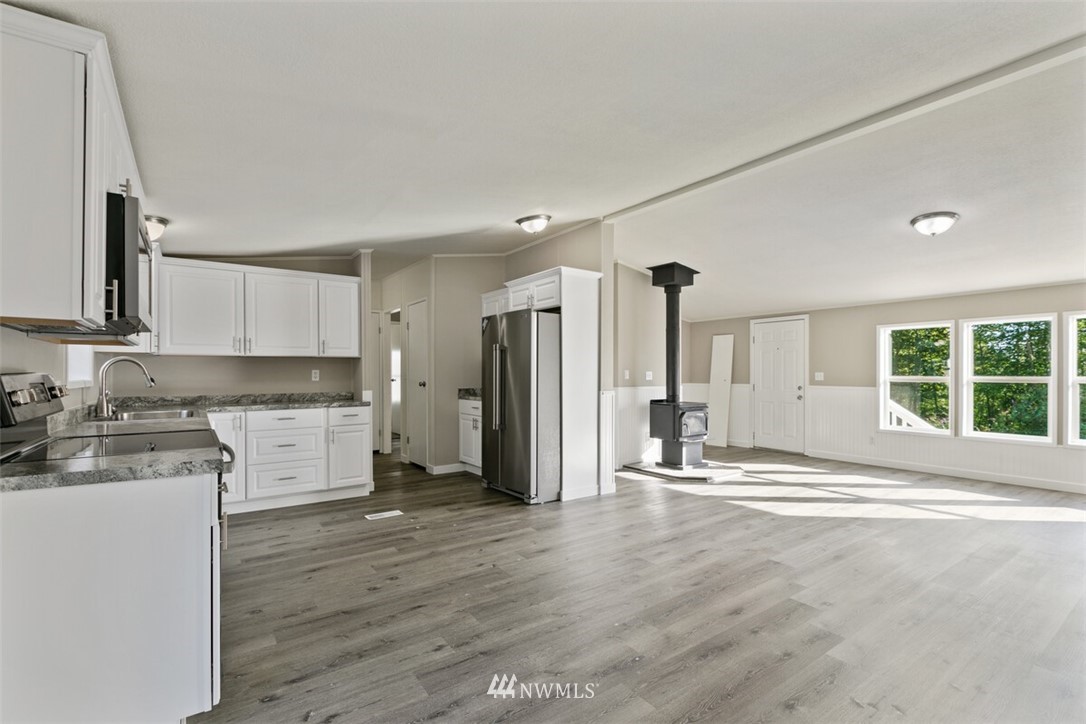 26024 Helmick Road Sedro-Woolley, WA 98284 - Photo 9 of 22 Gallery Image 9