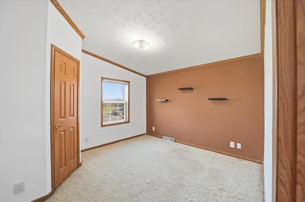 $327,500 | 5856 Ethan Allen Highway, New Haven, VT 05472