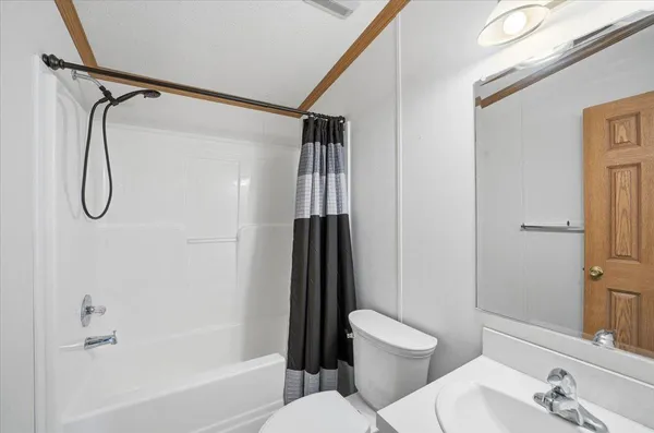 $327,500 | 5856 Ethan Allen Highway, New Haven, VT 05472