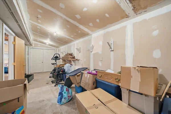 $327,500 | 5856 Ethan Allen Highway, New Haven, VT 05472