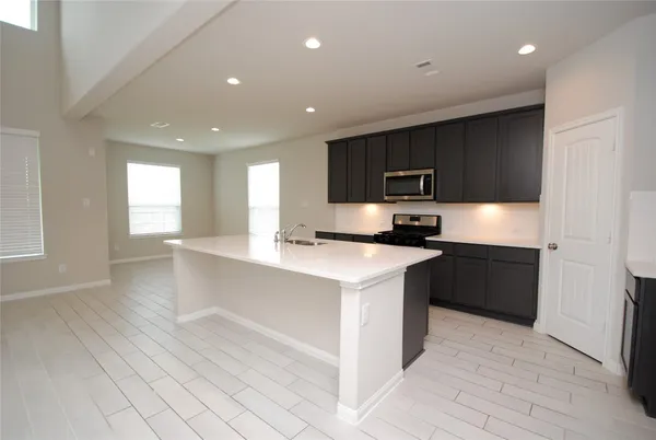 $449,900 | 60 Indian Wells Drive, Manvel, TX 77578
